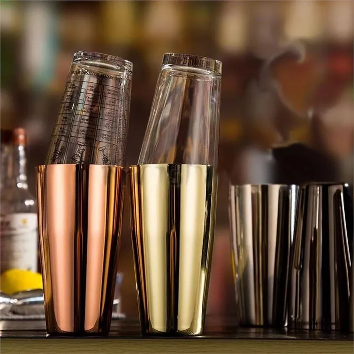 Dažādu krāsu Bostonas kratītājs